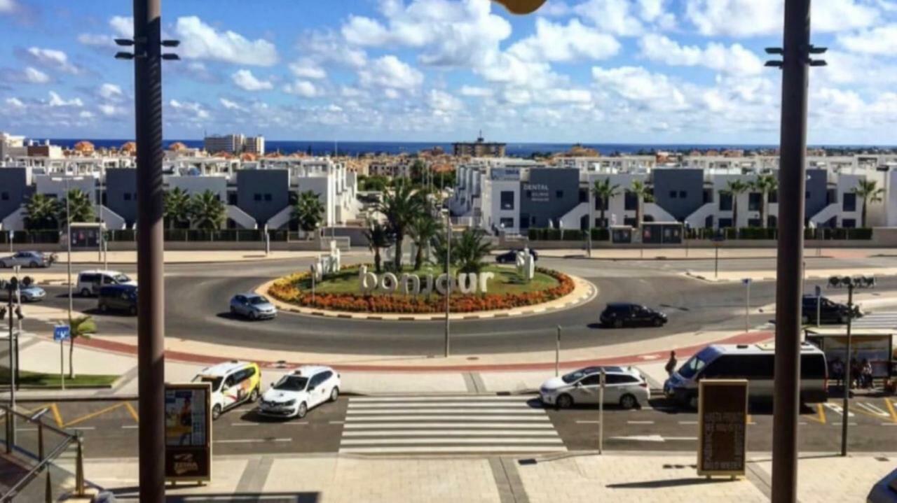 La Zenia Beach Bungalow Hotel Орихуела Екстериор снимка